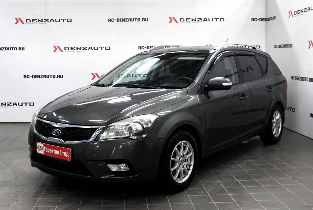 Купить Kia Ceed 2011 г.в. 260000 Автоматическая Бензин/1600 см3 за 889500  руб. скидка 0 руб. в Кредит от 8.9% годовых.