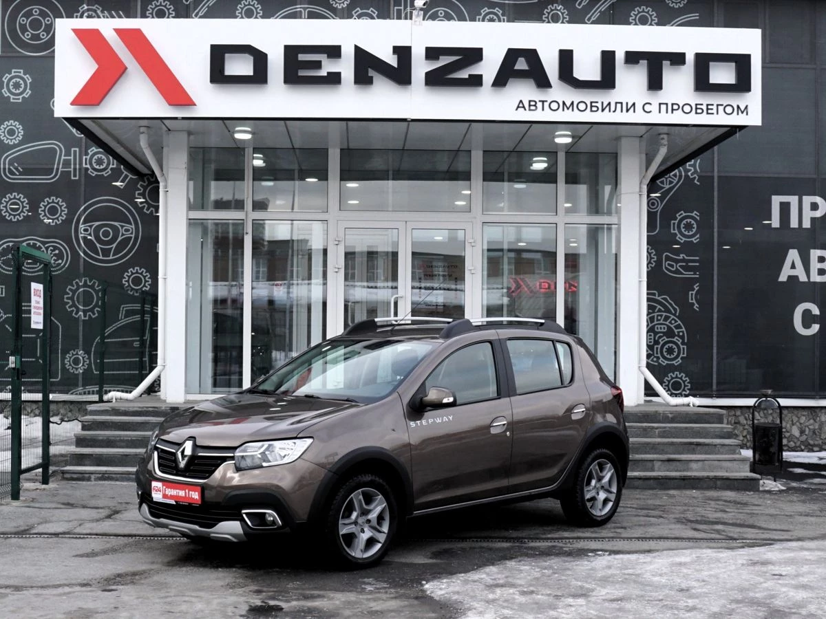 Купить Renault Sandero 2019 г.в. 124049 Механическая Бензин/1598 см3 за  1449000 руб. скидка 0 руб. в Кредит от 8.9% годовых.