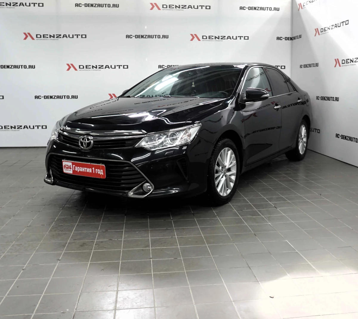 Купить Toyota Camry 2015 г.в. 149000 Автоматическая Бензин/2500 см3 за  2409500 руб. скидка 0 руб. в Кредит от 8.9% годовых.