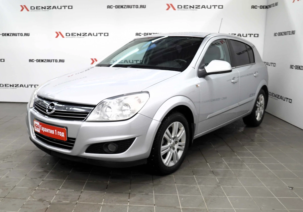 Купить Opel Astra 2010 г.в. 181200 Механическая Бензин/1800 см3 за 649500  руб. скидка 0 руб. в Кредит от 8.9% годовых.