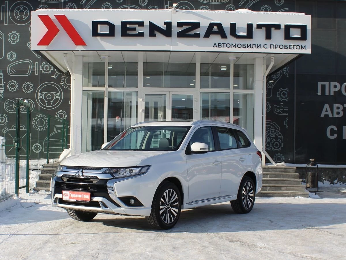 Купить Mitsubishi Outlander 2022 г.в. 660 Вариатор Бензин/1998 см3 за  3749000 руб. скидка 0 руб. в Кредит от 8.9% годовых.