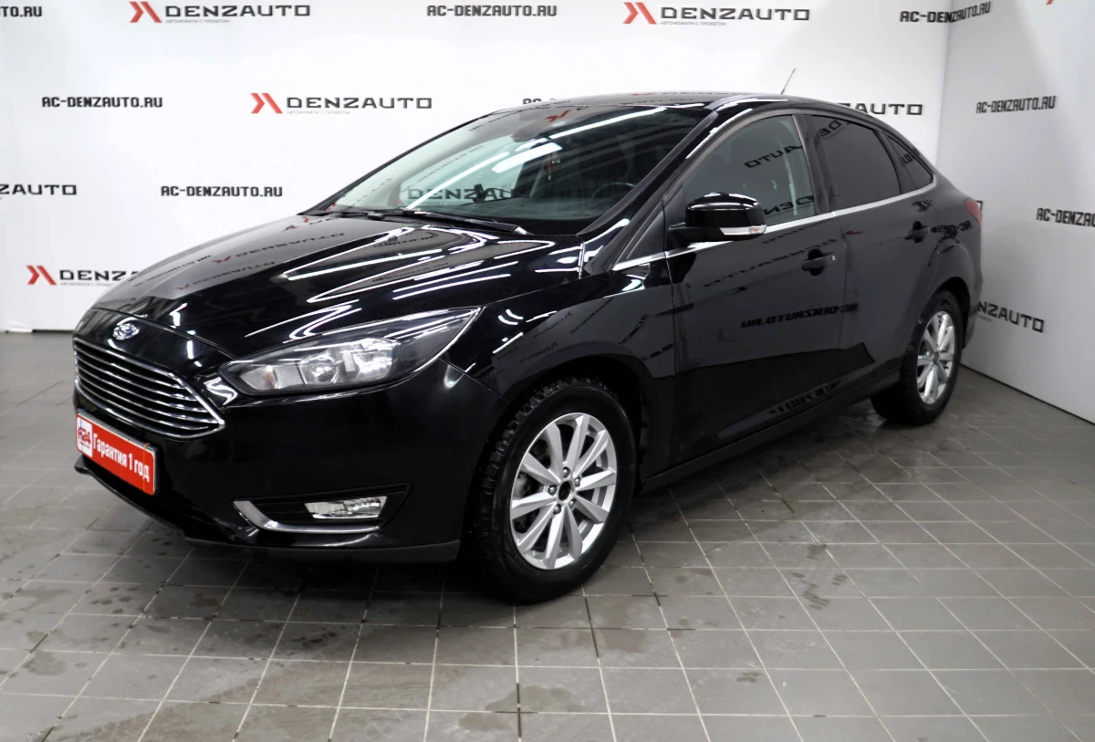 Купить Ford Focus 2018 г.в. 126000 Автоматическая Бензин/1500 см3 за  1589500 руб. скидка 0 руб. в Кредит от 8.9% годовых.