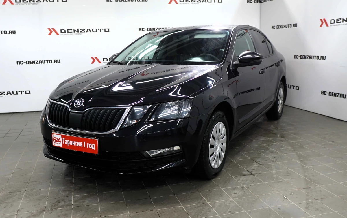 Купить Skoda Octavia 2019 г.в. 140000 Автоматическая Бензин/1600 см3 за  1588500 руб. скидка 0 руб. в Кредит от 8.9% годовых.