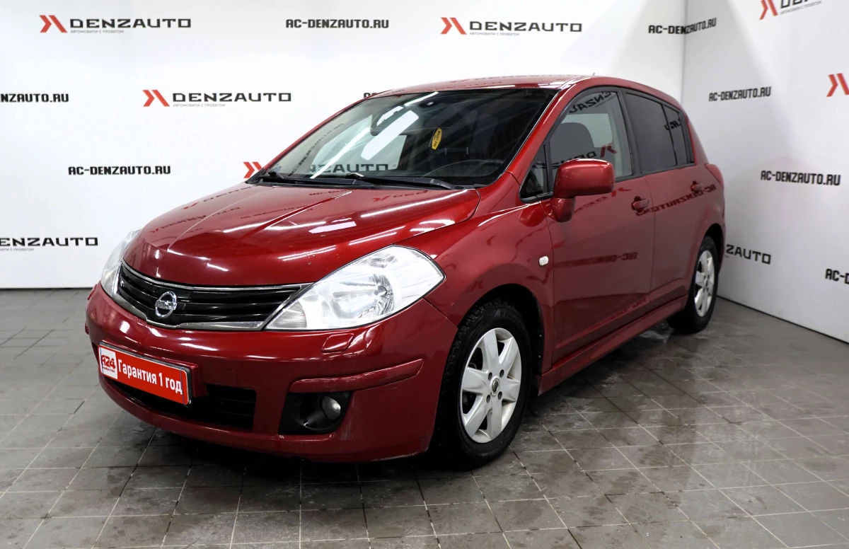 Купить Nissan Tiida 2010 г.в. 142000 Автоматическая Бензин/1600 см3 за  859500 руб. скидка 0 руб. в Кредит от 8.9% годовых.