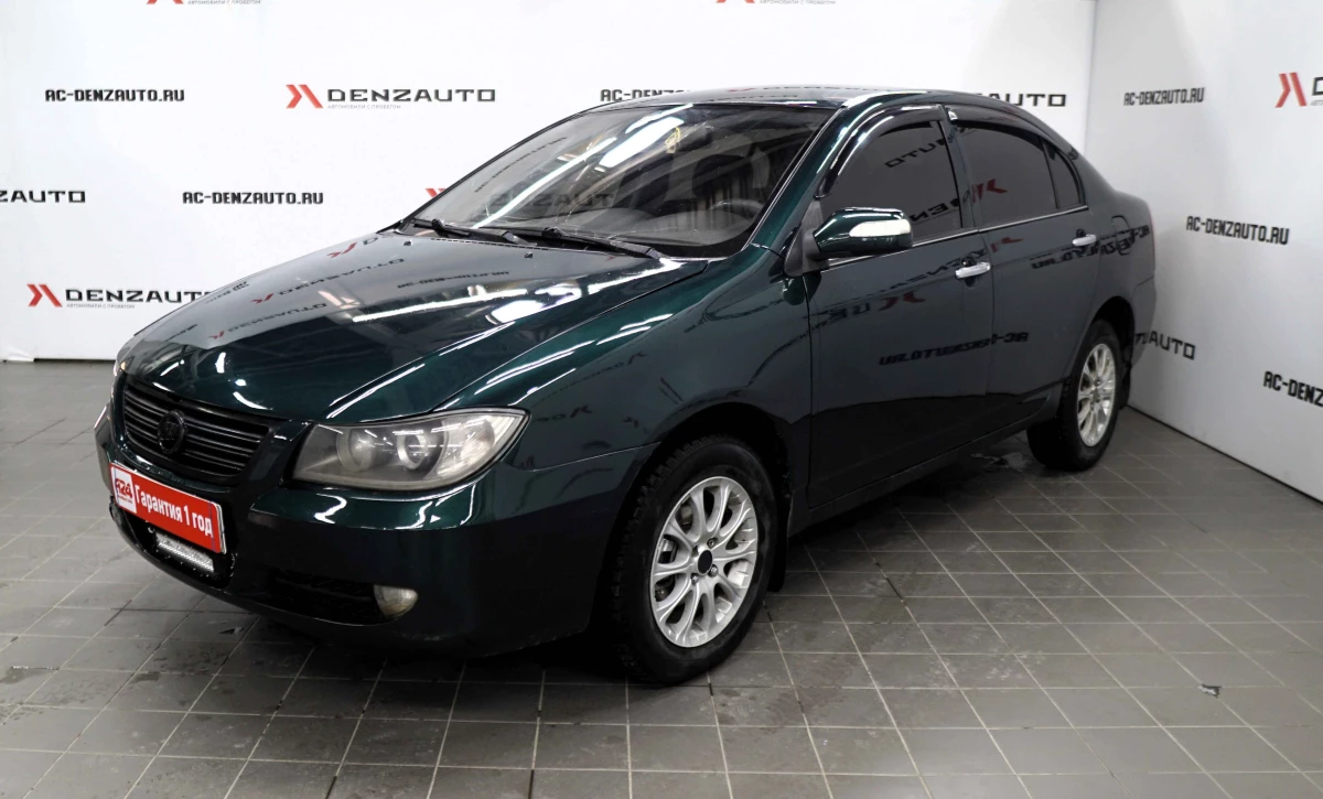 Купить Lifan Solano 2010 г.в. 180000 Механическая Бензин/1600 см3 за 369500  руб. скидка 0 руб. в Кредит от 8.9% годовых.