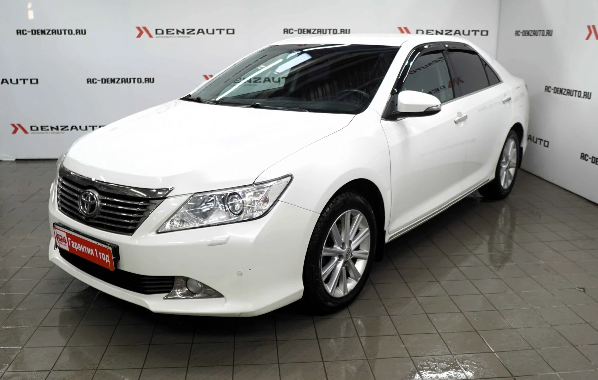 Купить Toyota Camry 2014 г.в. 193000 Автоматическая Бензин/3500 см3 за  1909500 руб. скидка 0 руб. в Кредит от 8.9% годовых.