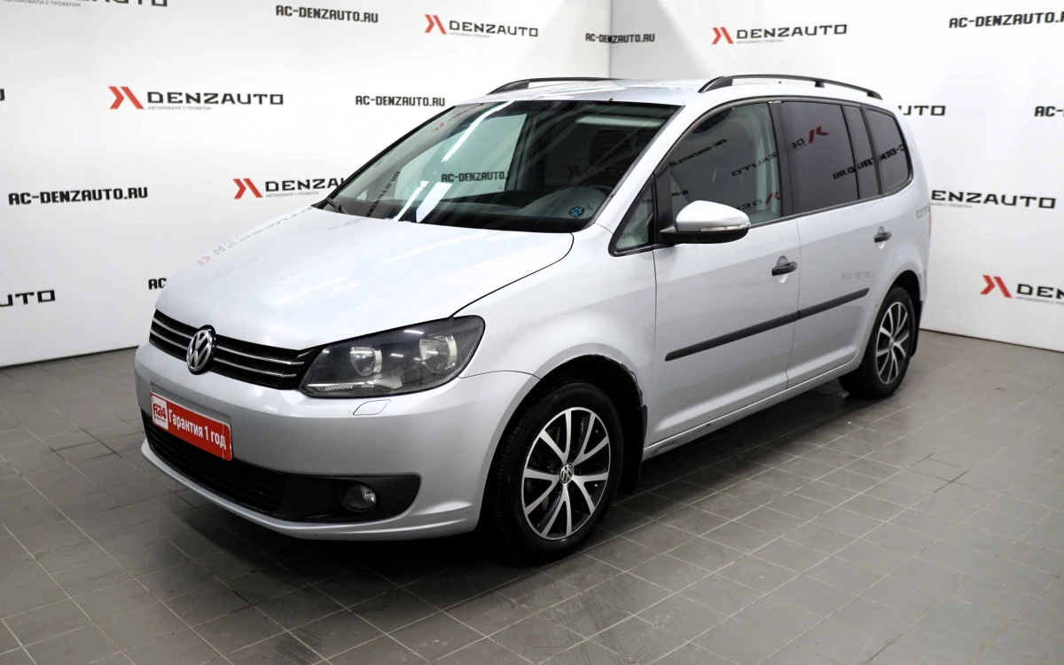 Купить Volkswagen Touran 2010 г.в. 170000 Механическая Бензин/1400 см3 за  909500 руб. скидка 0 руб. в Кредит от 8.9% годовых.