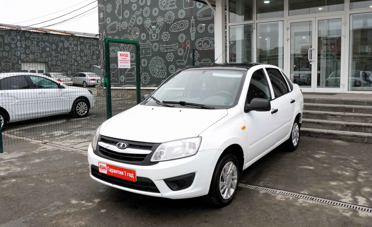 Купить LADA (ВАЗ) Granta 2014 г.в. 145000 Механическая Бензин/1600 см3 за  429500 руб. скидка 0 руб. в Кредит от 8.9% годовых.