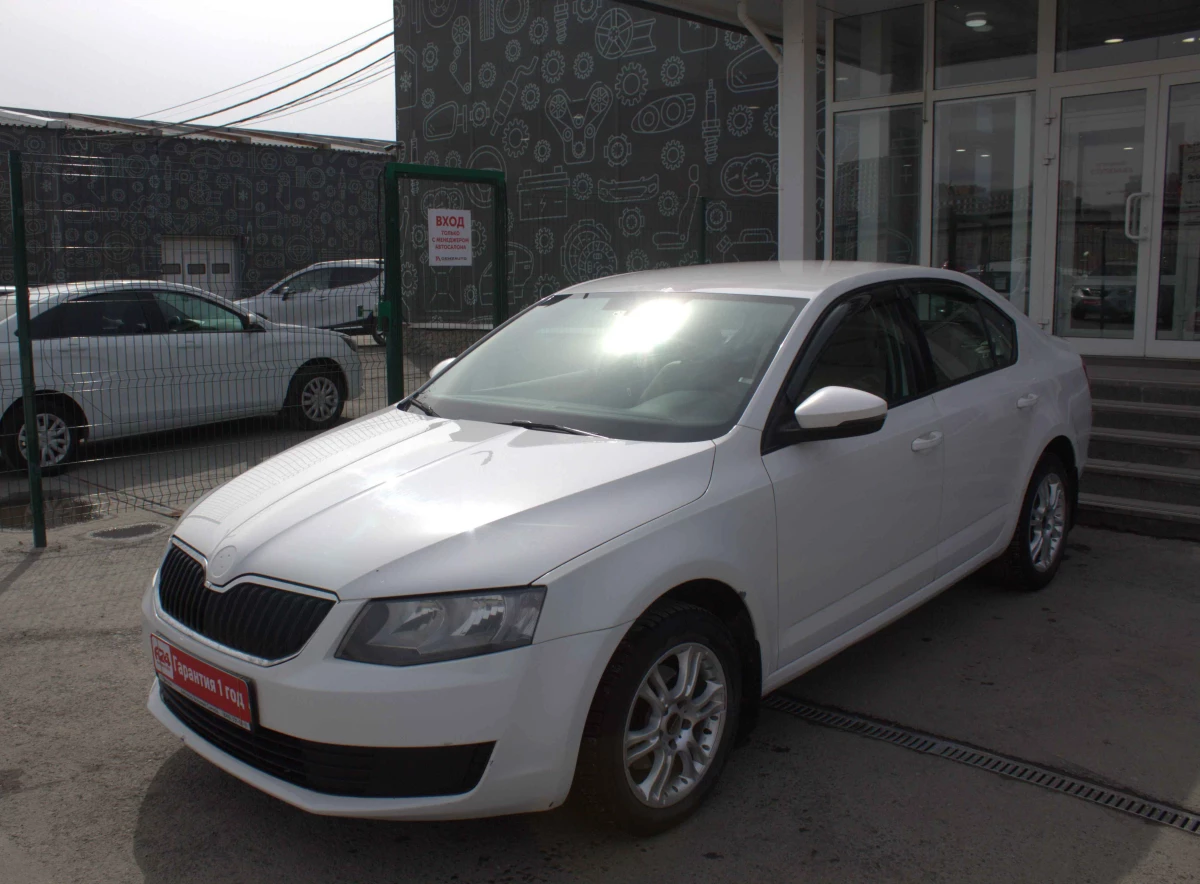 Купить Skoda Octavia 2013 г.в. 194000 Робот Бензин/14000 см3 за 1209500  руб. скидка 0 руб. в Кредит от 8.9% годовых.